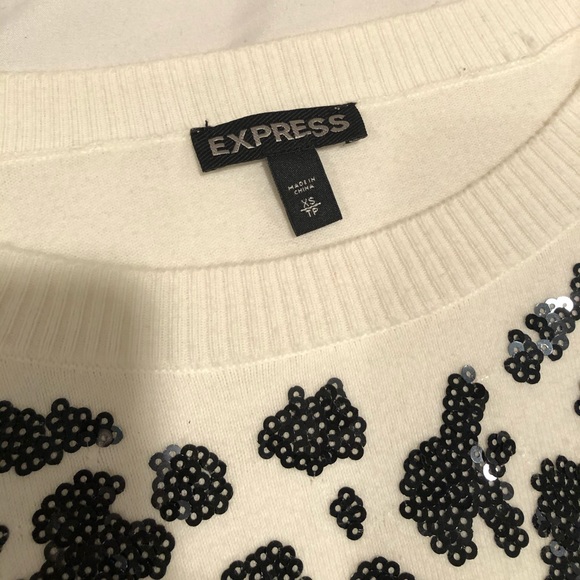 🖤Express Sequin Leopard Crew Neck Sweater - Picture 2 of 4